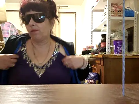 Samantha_Squirt@xh webcam