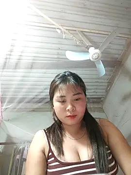 loveshae_xyx - LoveShae_XYX's free webcam - UK Sex Cams