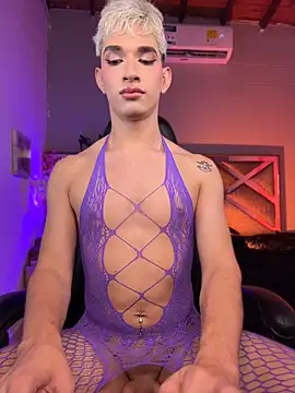 Cherry_zayden_ webcam