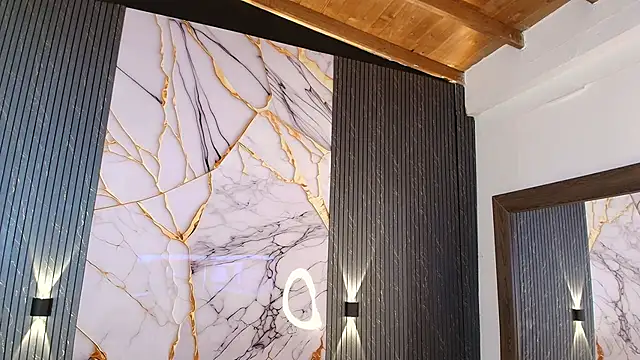 big_tits_in_your_face webcam