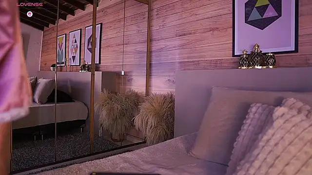 ammyscott (F young) - STRIPTIS+OIL IN ASS OR BOOBS🥵😈🍑🍒