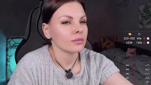 alaska_ya - Alaska_ya's free webcam - UK Sex Cams