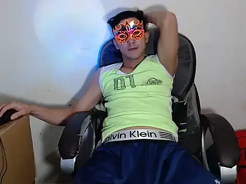 SexyboyHot2000 webcam