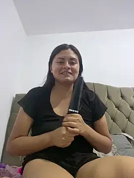 Debora9703 webcam