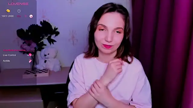 KindHazelHere_ webcam