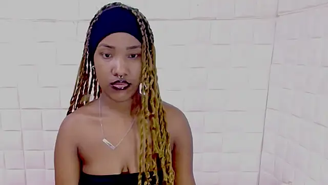 EroticSexyPrada webcam