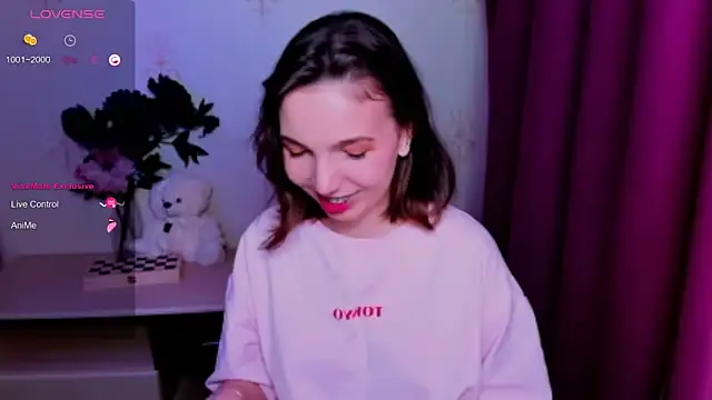 KindHazelHere_ webcam