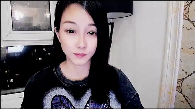 美女NIAN-er在线直播