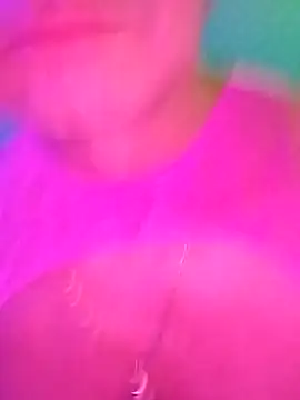 he_loves_lingerie_ webcam