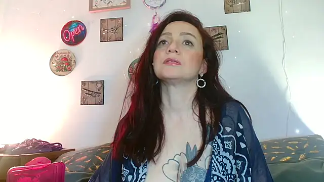 Katicalatinmilf webcam