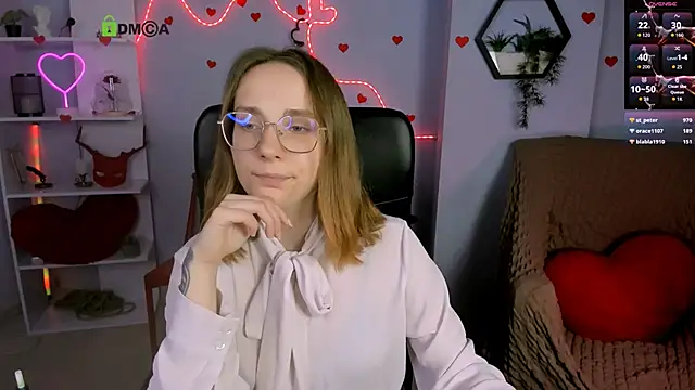 evalora_vei (F young) - lick finger