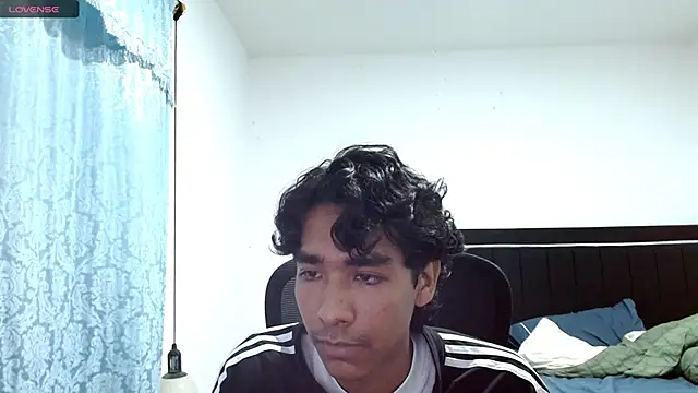 pedestal_diamant (M twink) - A RAIN OF CUM ALL OVER MY ROOM!!