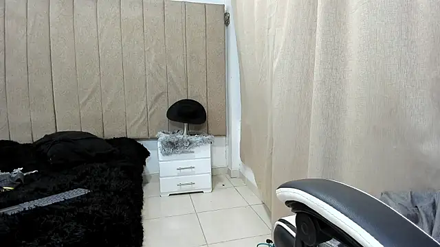 pipe_hot04 (Ask my age) - kiss