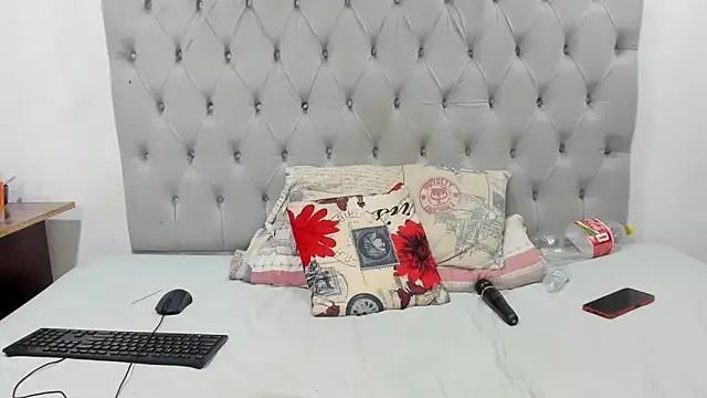 darkbubble_xx (F teen) - make a girl happy