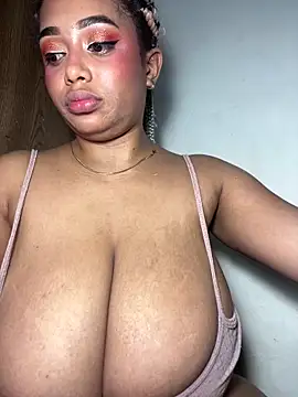 Webcam Model (Emy_leon)  is live.Free join now!