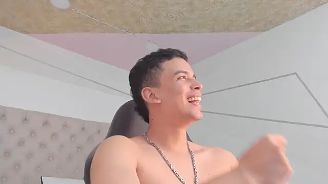 DrakoStone live sex cam