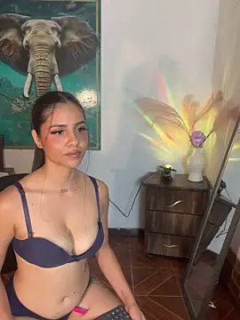 alisaa_jhons1 webcam