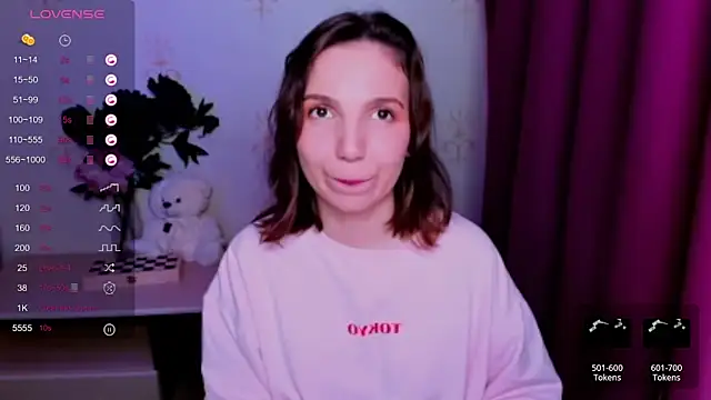 KindHazelHere_ webcam