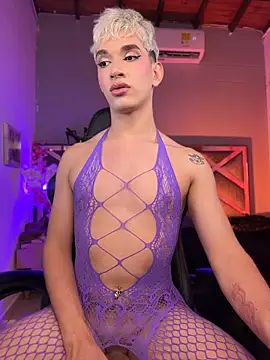 Cherry_zayden_ webcam