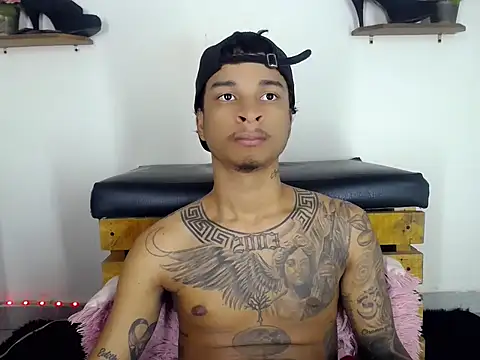 Tatoo_Noah webcam