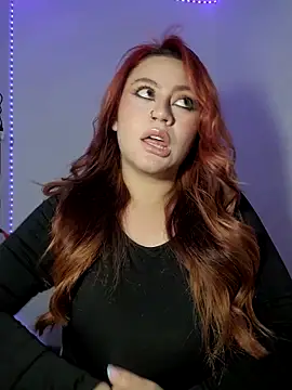 Scarlet_garnet webcam