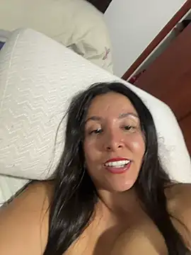 emely_sexx20 webcam