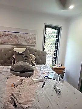 Handsolo_porn webcam