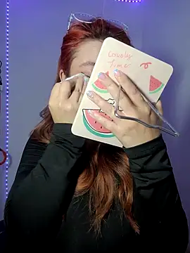 Scarlet_garnet webcam