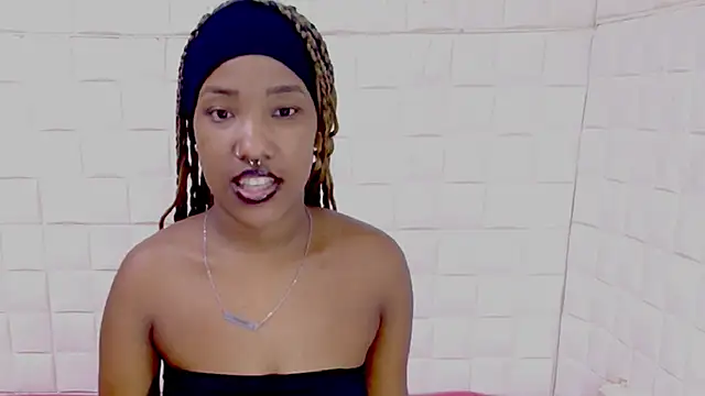 EroticSexyPrada webcam