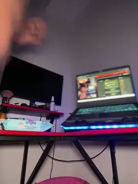 Zarahs_Blare1 webcam