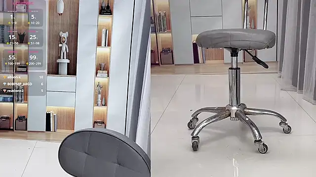 美女stripchat-yaoyao在线直播