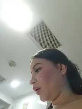 Pretty_Julieta webcam