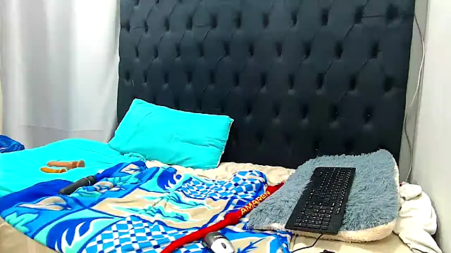 Dark_Slim_Thick webcam