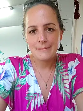 emiliemilf Stripchat cam model