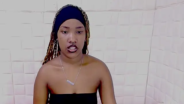 EroticSexyPrada webcam