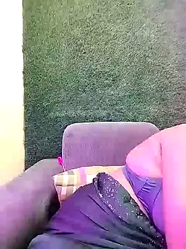 LoveLy-Soneya webcam