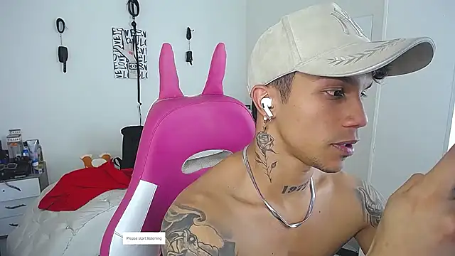 Leonard_Price webcam