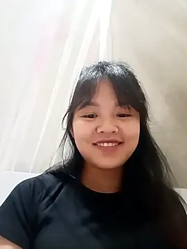 Webcam Model (Pretty-haert)  is live.Free join now!