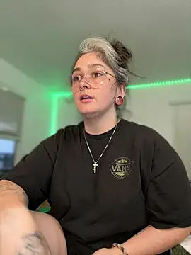 Alix_Valentine webcam