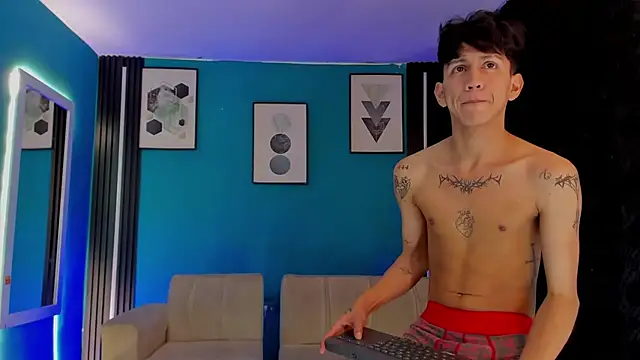 Marcus_and_Tony webcam