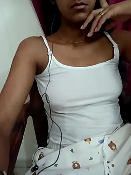 Webcam Model (aushi_rajput)  is live.Free join now!