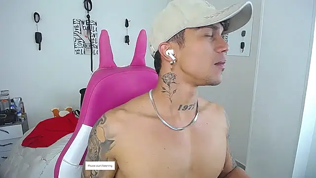 Leonard_Price webcam