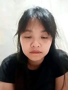 Webcam Model (Pretty-haert)  is live.Free join now!