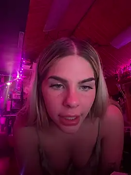 delicioussdixie (F young) - Make me exxtra happy 🤍