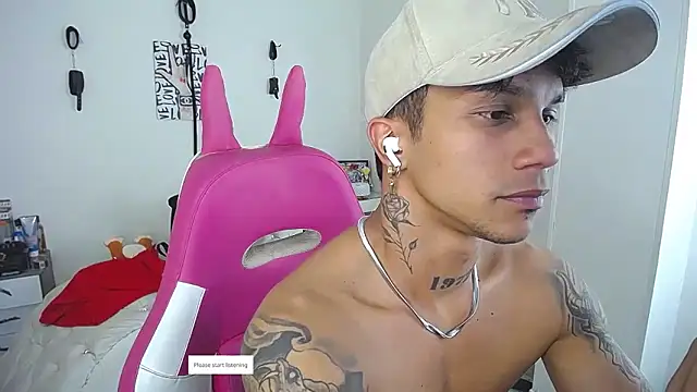 Leonard_Price webcam