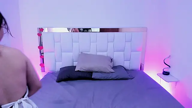 AliciaWhite_nt webcam