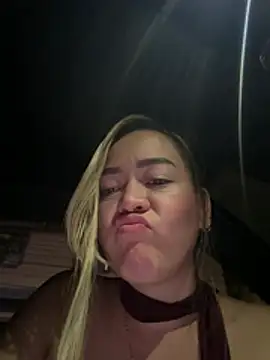 danielavegax (G young) - Juan sucks my toes💦☺️🙂‍↔️