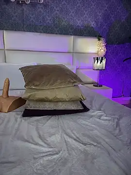 Webcam Model (Celeste_Amber)  is live.Free join now!