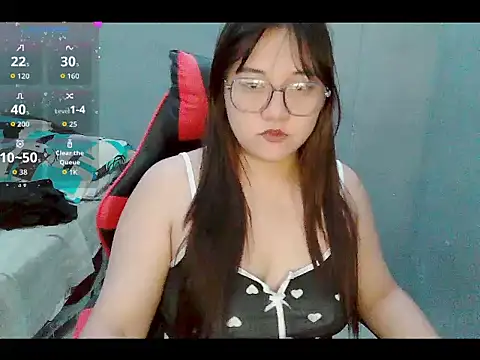 _WetKittyPussy_sw816 webcam