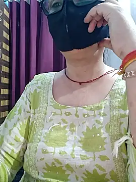 Webcam Model (Aishwaryaa_69)  is live.Free join now!